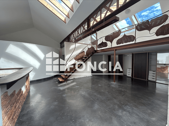 Appartement 4 pièces (148.86 m²) à louer - Lille (59000)