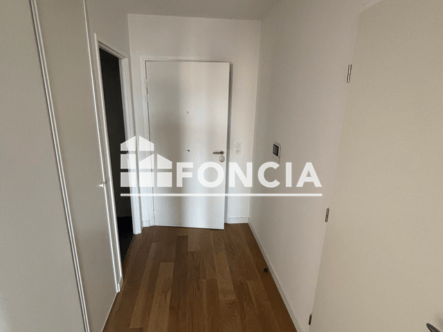 Appartement 3 pièces (78.8 m²) à louer - Clichy (92110)