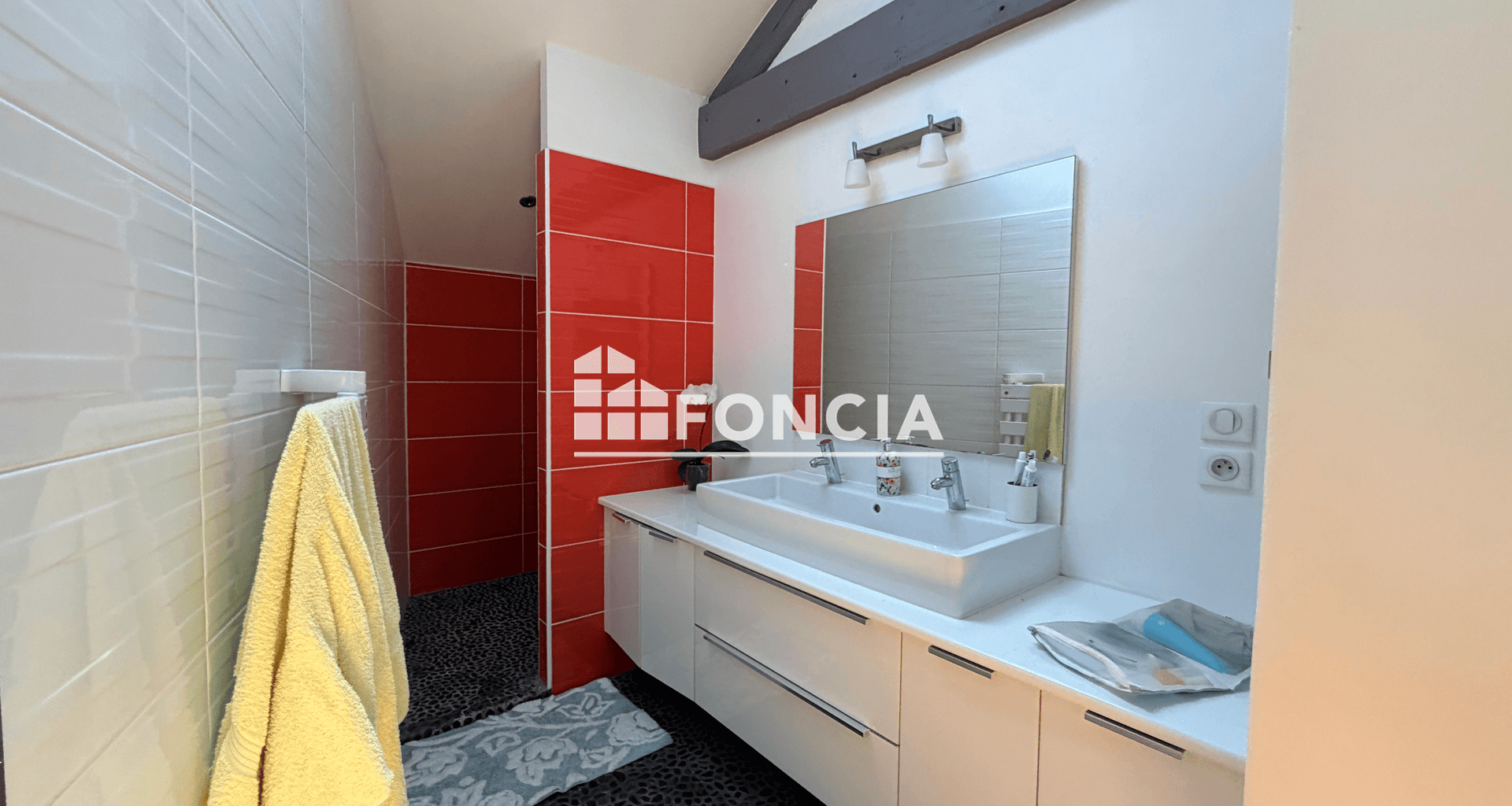 Appartement 5 pièces (234.79 m²) à louer - Clermont-ferrand (63000)