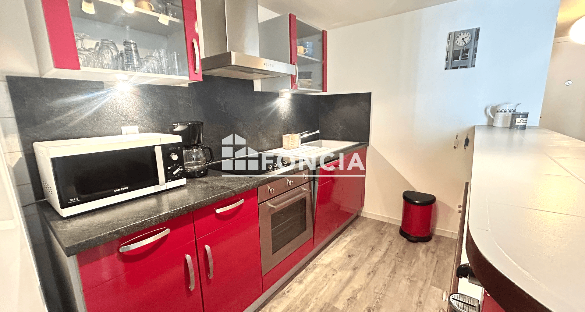 Appartement meublé 2 pièces (48.57 m²) à louer - La Rochelle (17000)