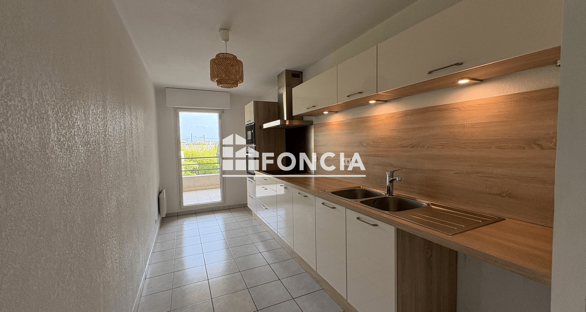 Appartement 3 pièces (82.25 m²) à louer - Nîmes (30000)