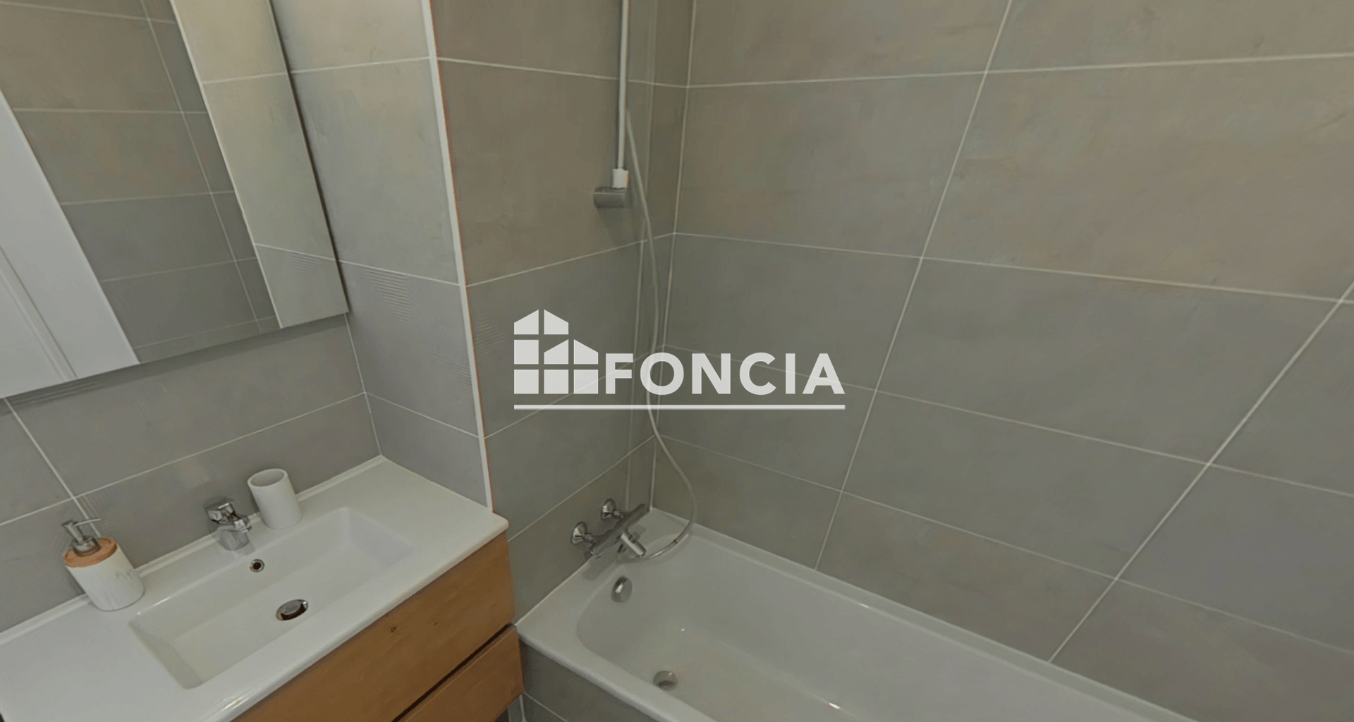 Appartement meublé 3 pièces (69.19 m²) à louer - Crozet (01170)