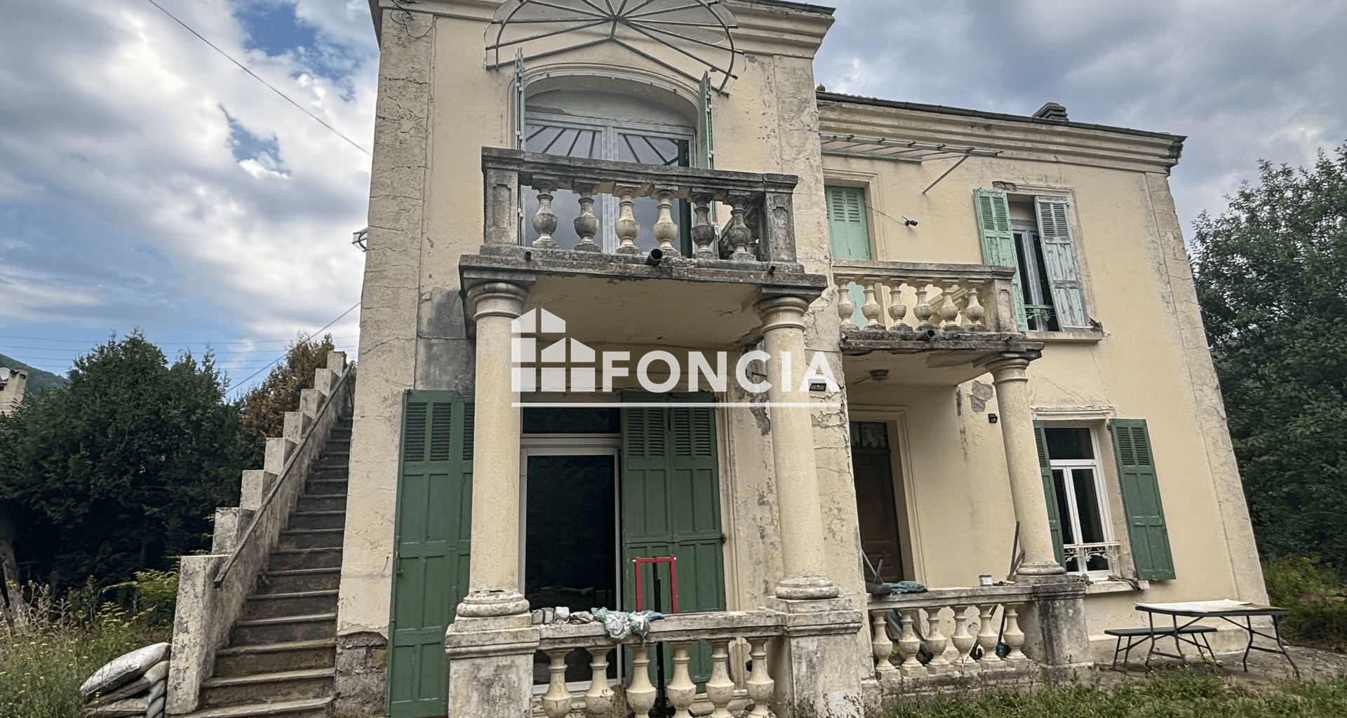 Maison 6 pièces (120 m²) à vendre - Digne-les-bains (04000)