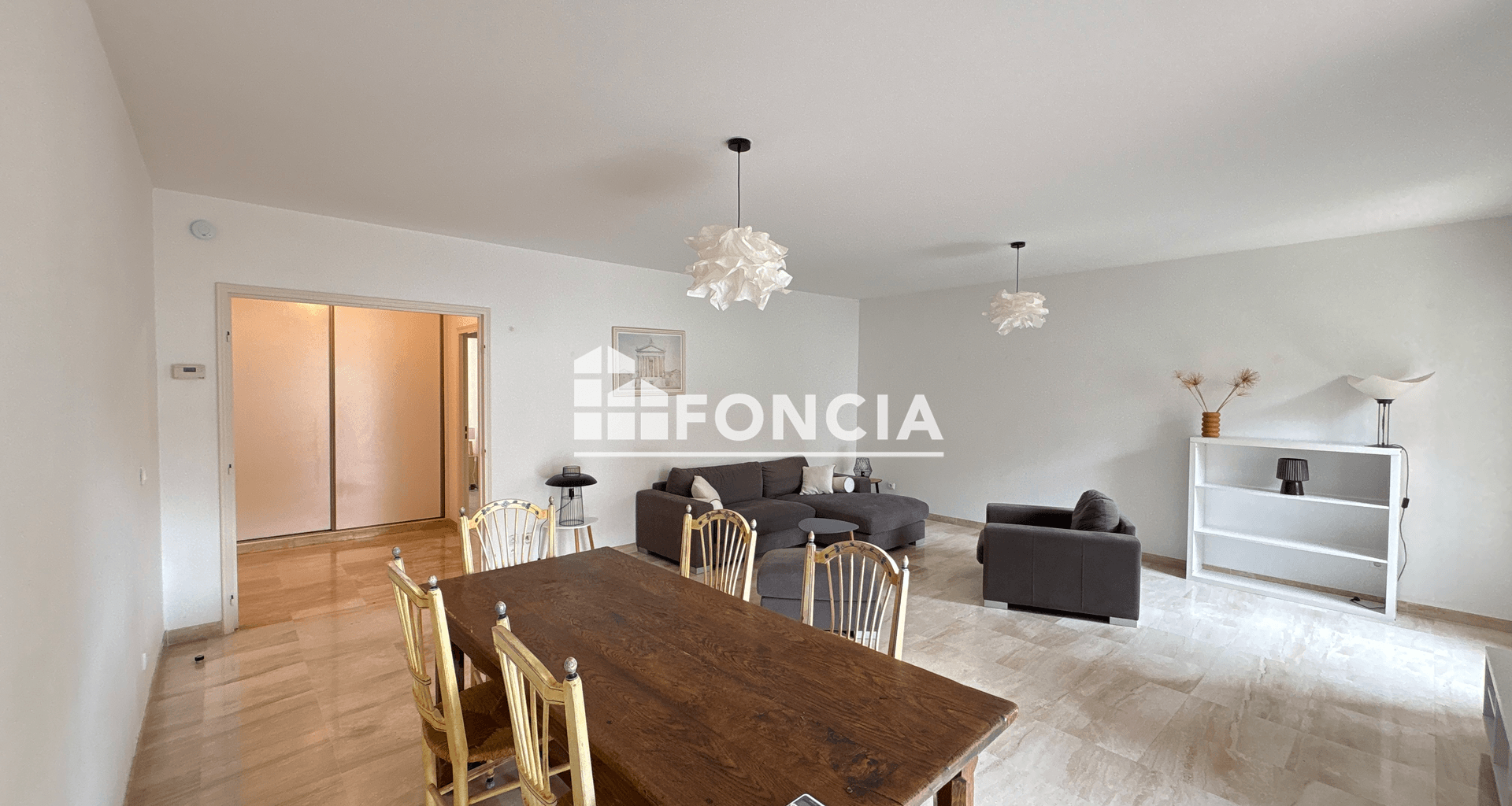 Appartement meublé 3 pièces (97.6 m²) à louer - Nîmes (30900)