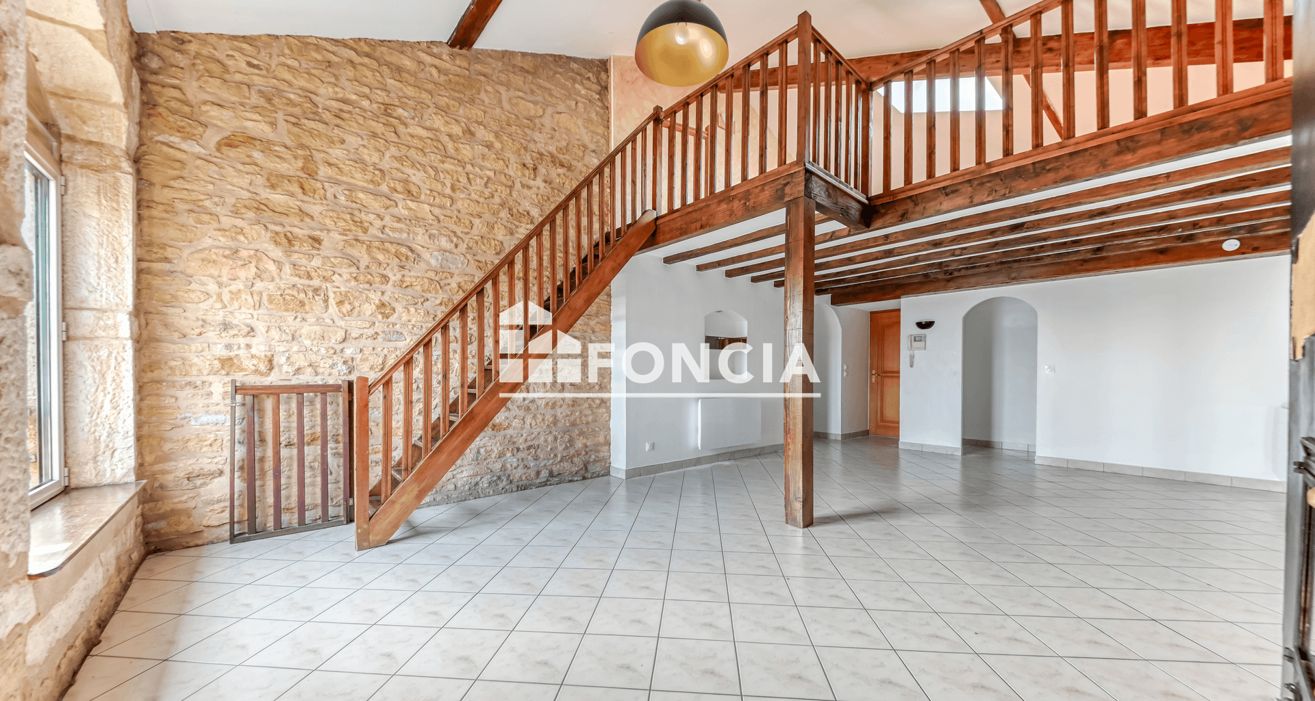 Appartement 3 pièces (84.24 m²) à vendre - Villefranche-sur-saône (69400)