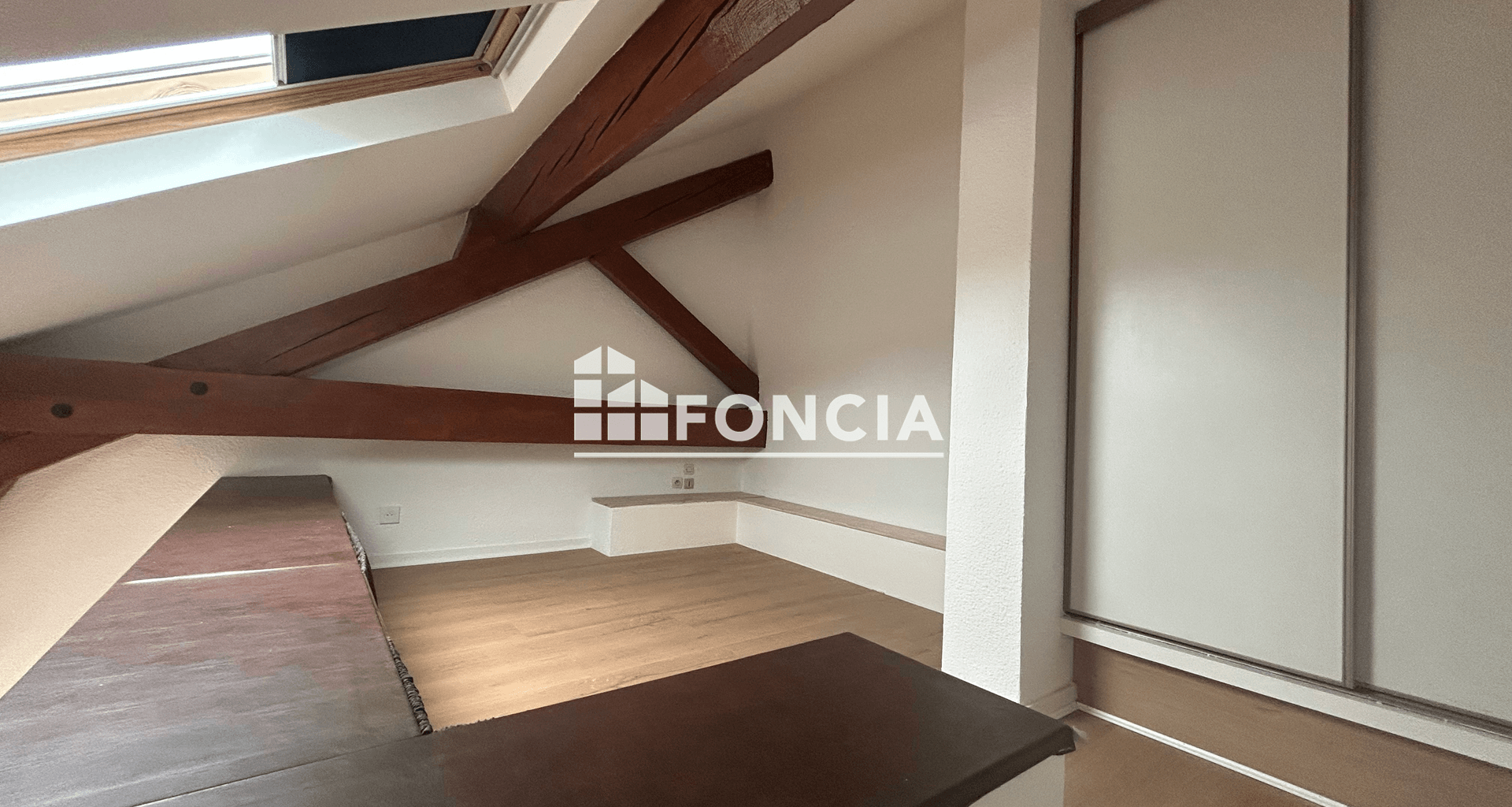 Studio (27.66 m²) à louer - Grenoble (38000)