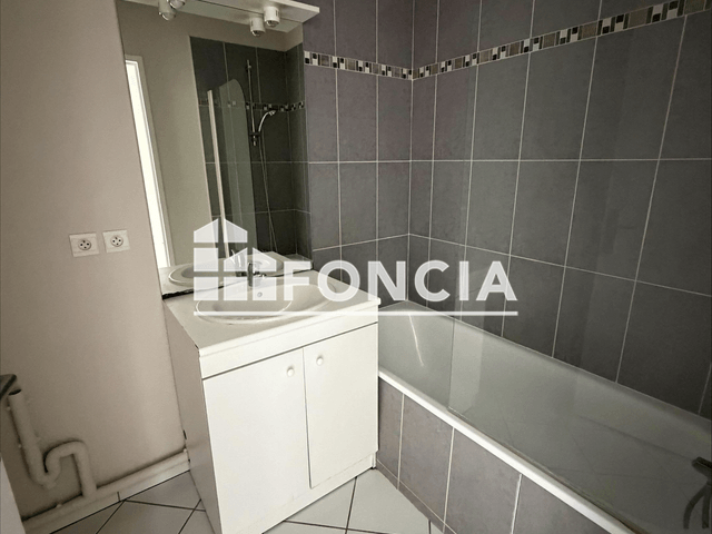 Appartement 2 pièces (43.6 m²) à louer - Bordeaux (33000)