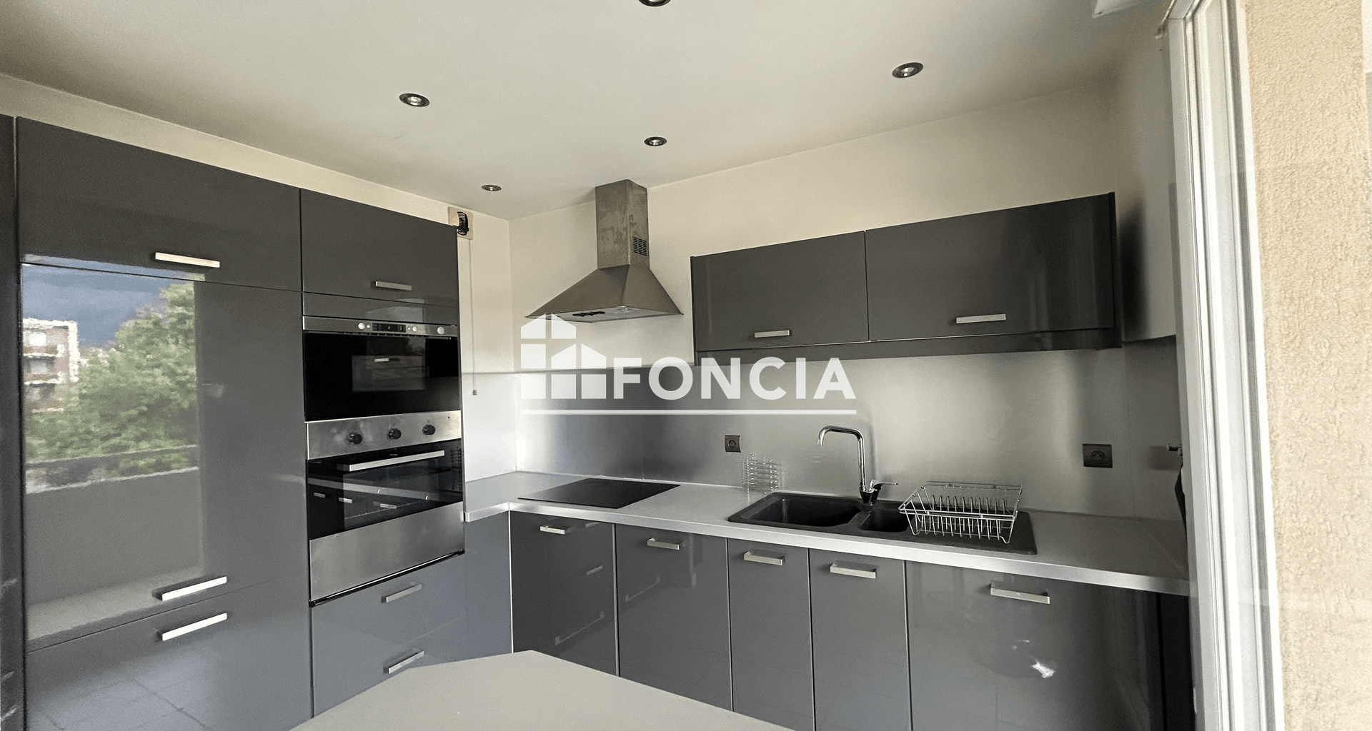 Appartement meublé 2 pièces (48.23 m²) à louer - Saint-martin-d'hères (38400)