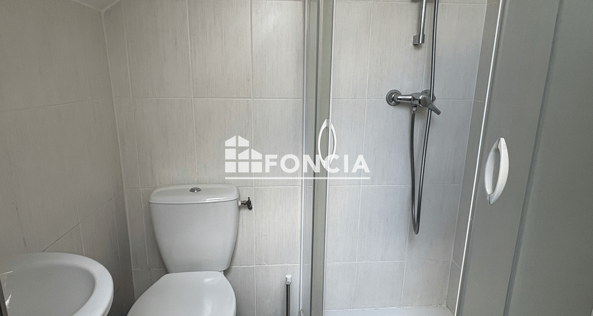 Studio meublé (10.38 m²) à louer - Orléans (45000)
