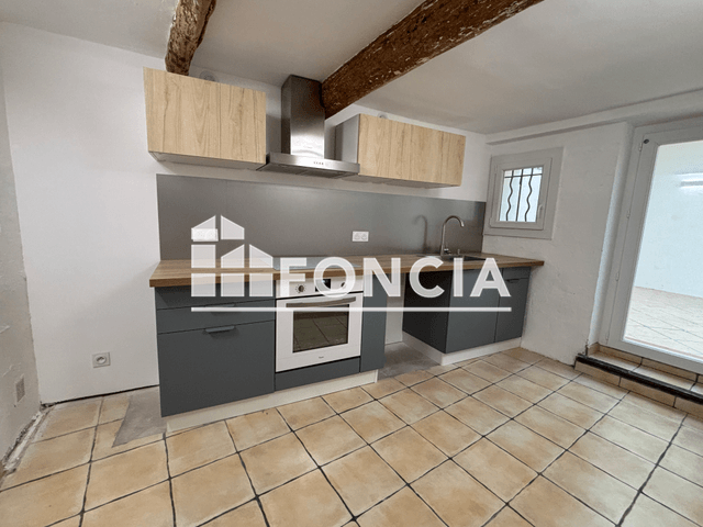 Maison 3 pièces (54.9 m²) à louer - Sollies-toucas (83210)