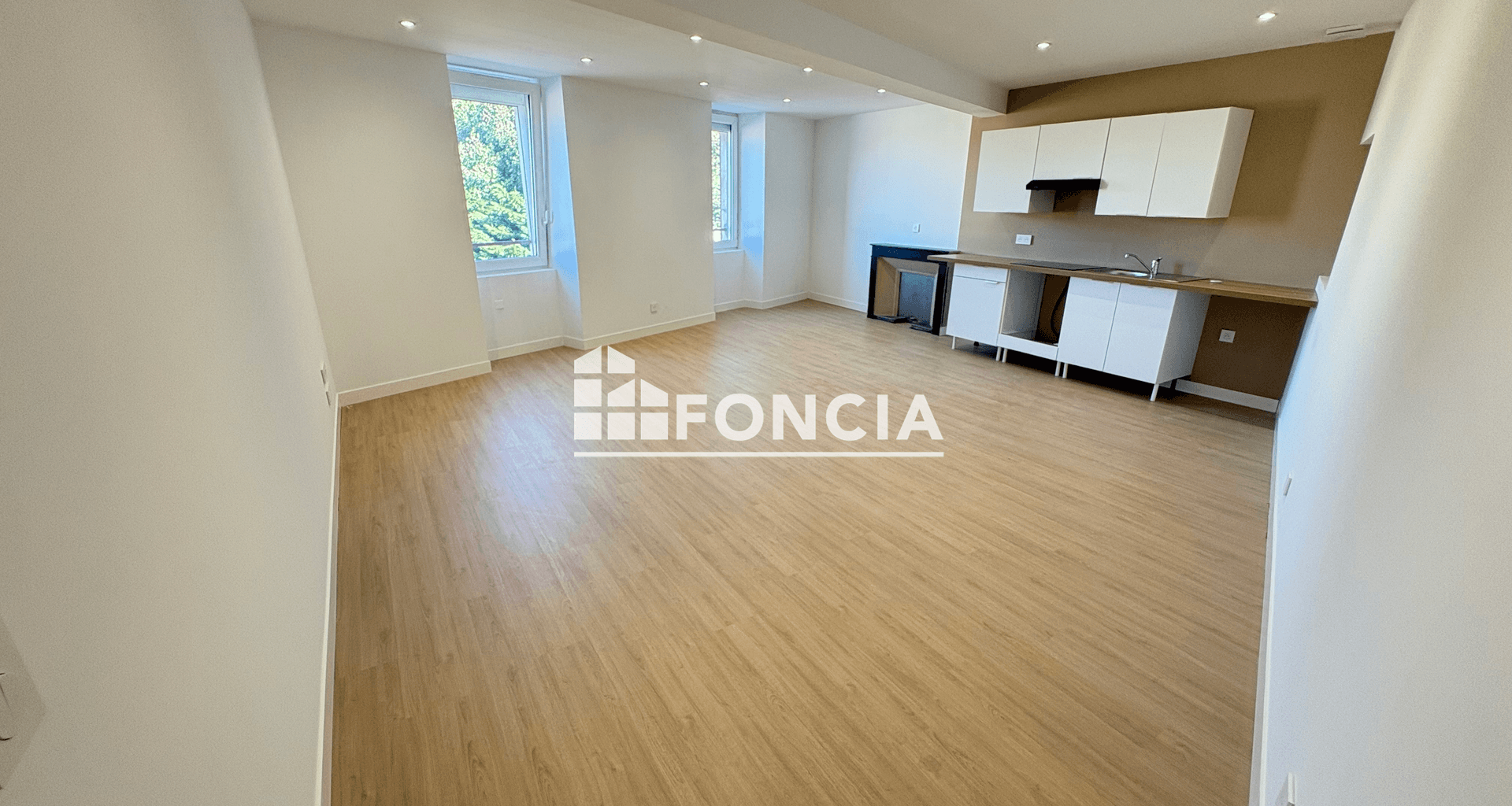 Appartement 4 pièces (90 m²) à louer - Soyons (07130)
