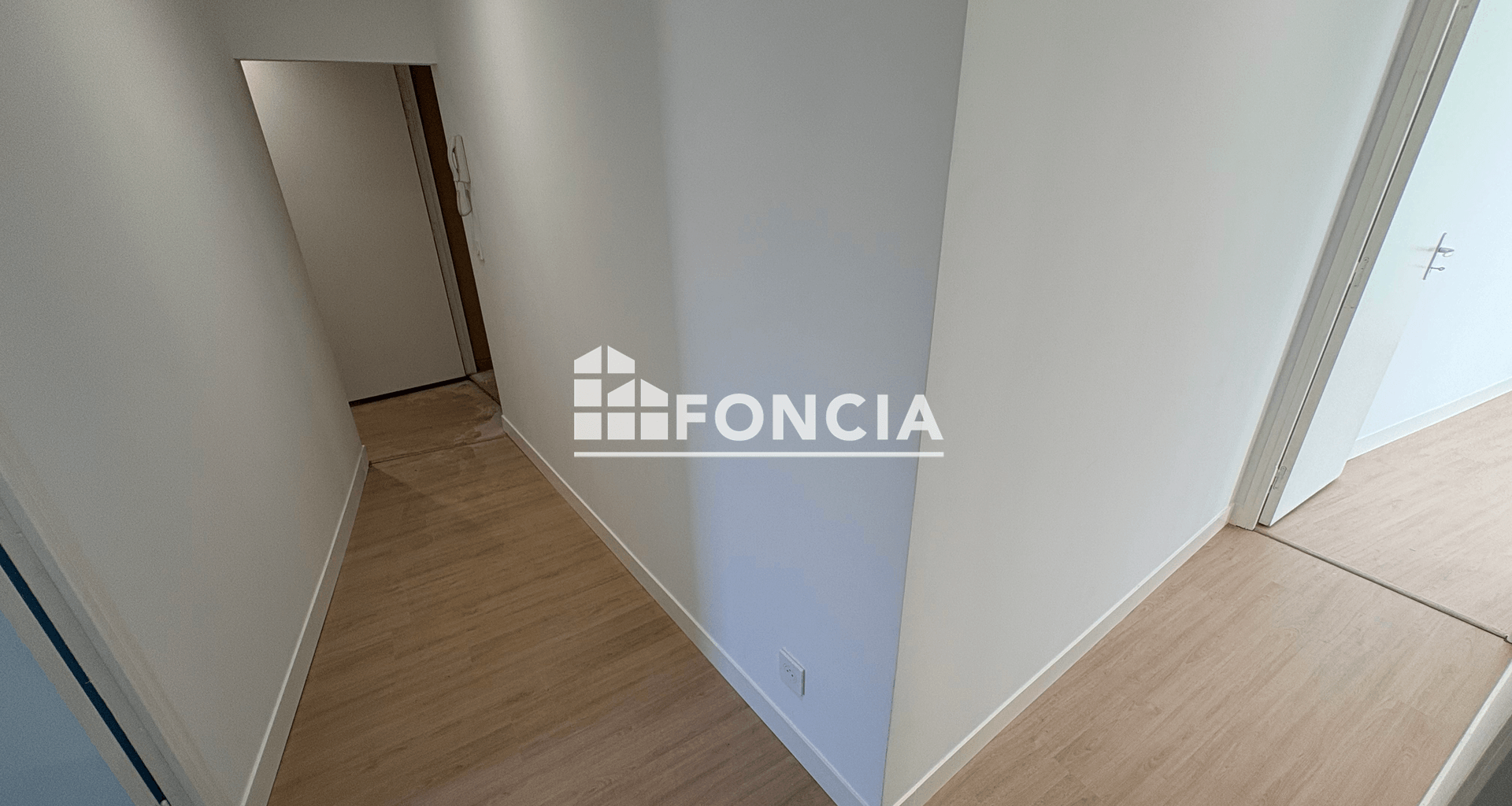 Appartement 4 pièces (90 m²) à louer - Soyons (07130)
