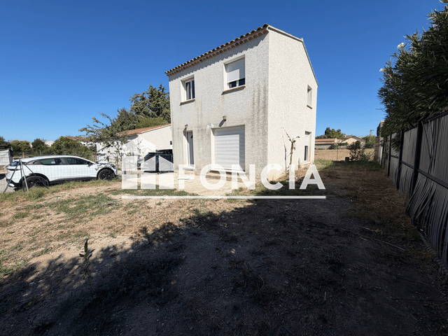 Maison 4 pièces (84 m²) à louer - Raphele (13200)