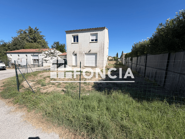 Maison 4 pièces (84 m²) à louer - Raphele (13200)