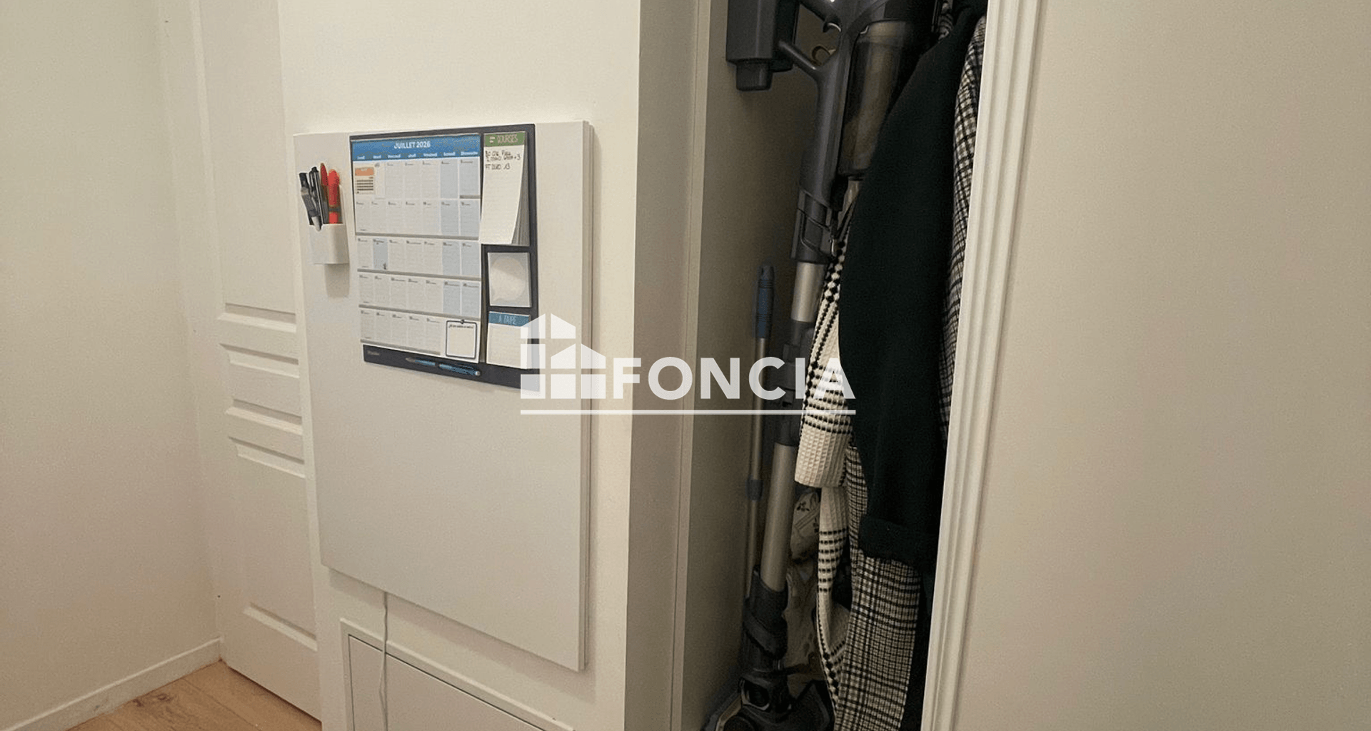 Appartement 12 pièces (40 m²) à louer - Saint-pierre-du-perray (91280)