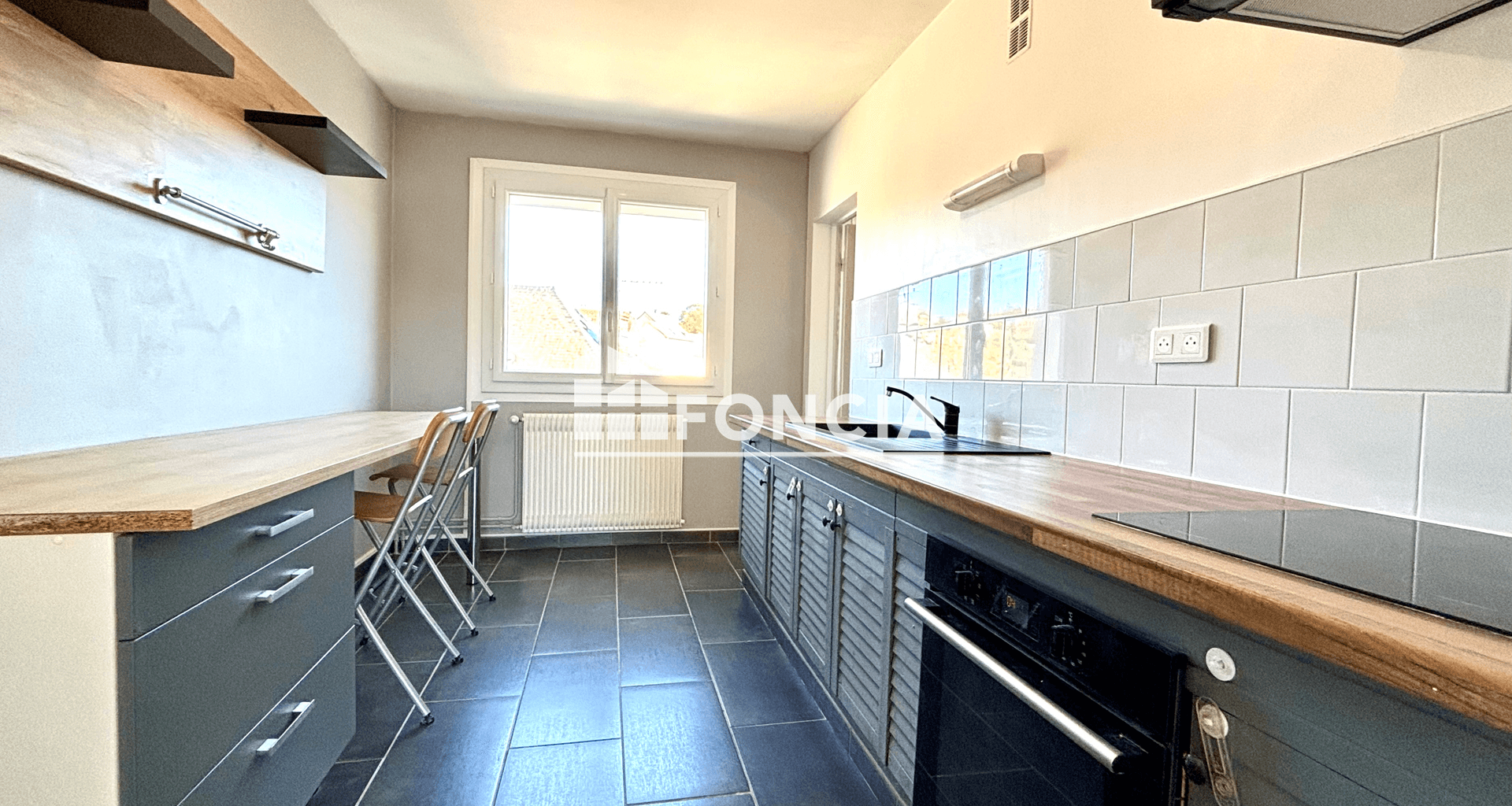Appartement 5 pièces (89 m²) à louer - Petit-couronne (76650)
