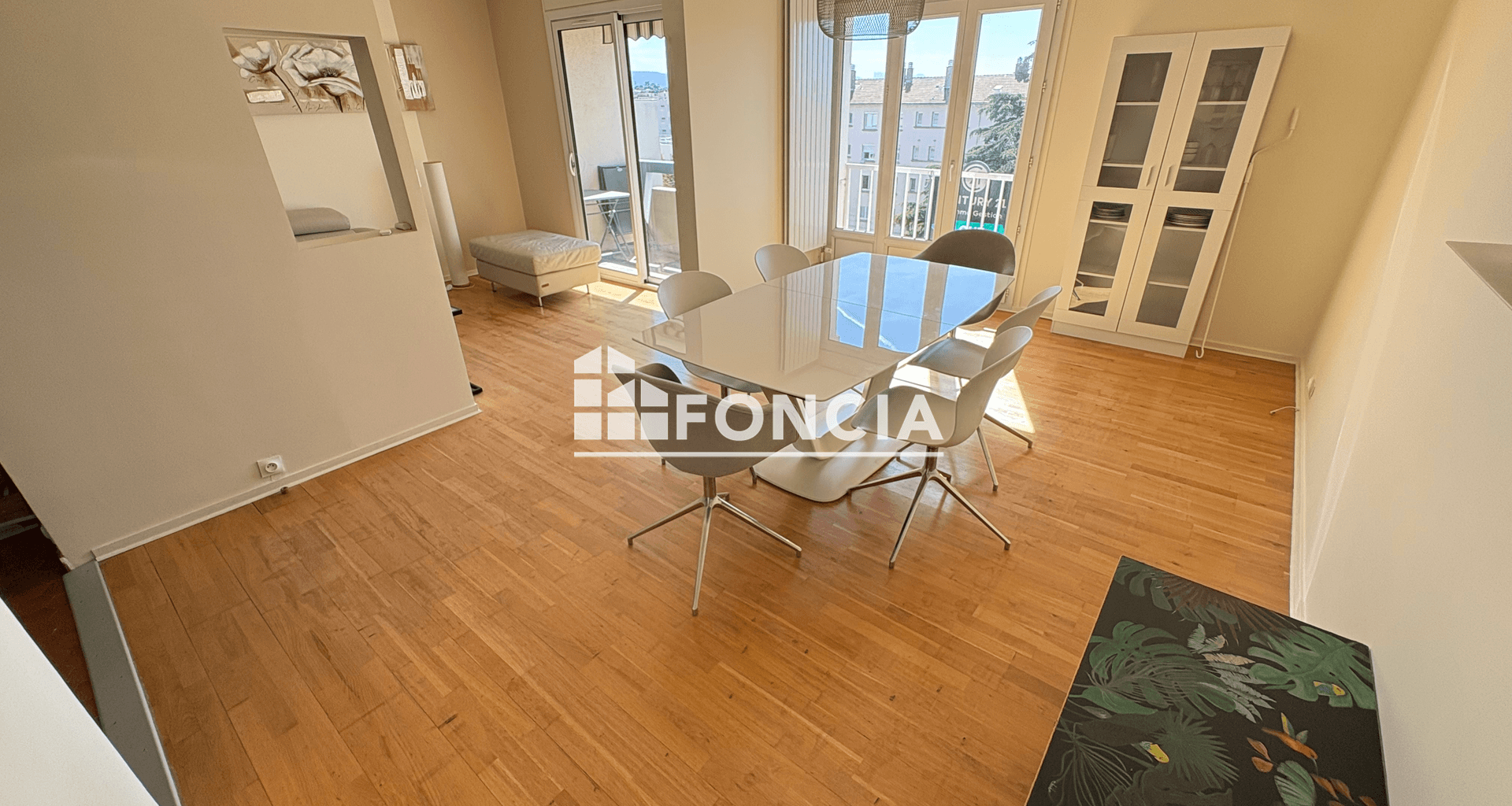 Appartement meublé 4 pièces (82.19 m²) à louer - Bourg-lès-valence (26500)