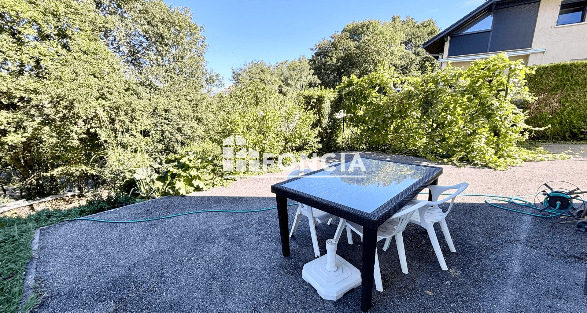 Appartement meublé 2 pièces (55.15 m²) à louer - Saint-julien-en-genevois (74160)