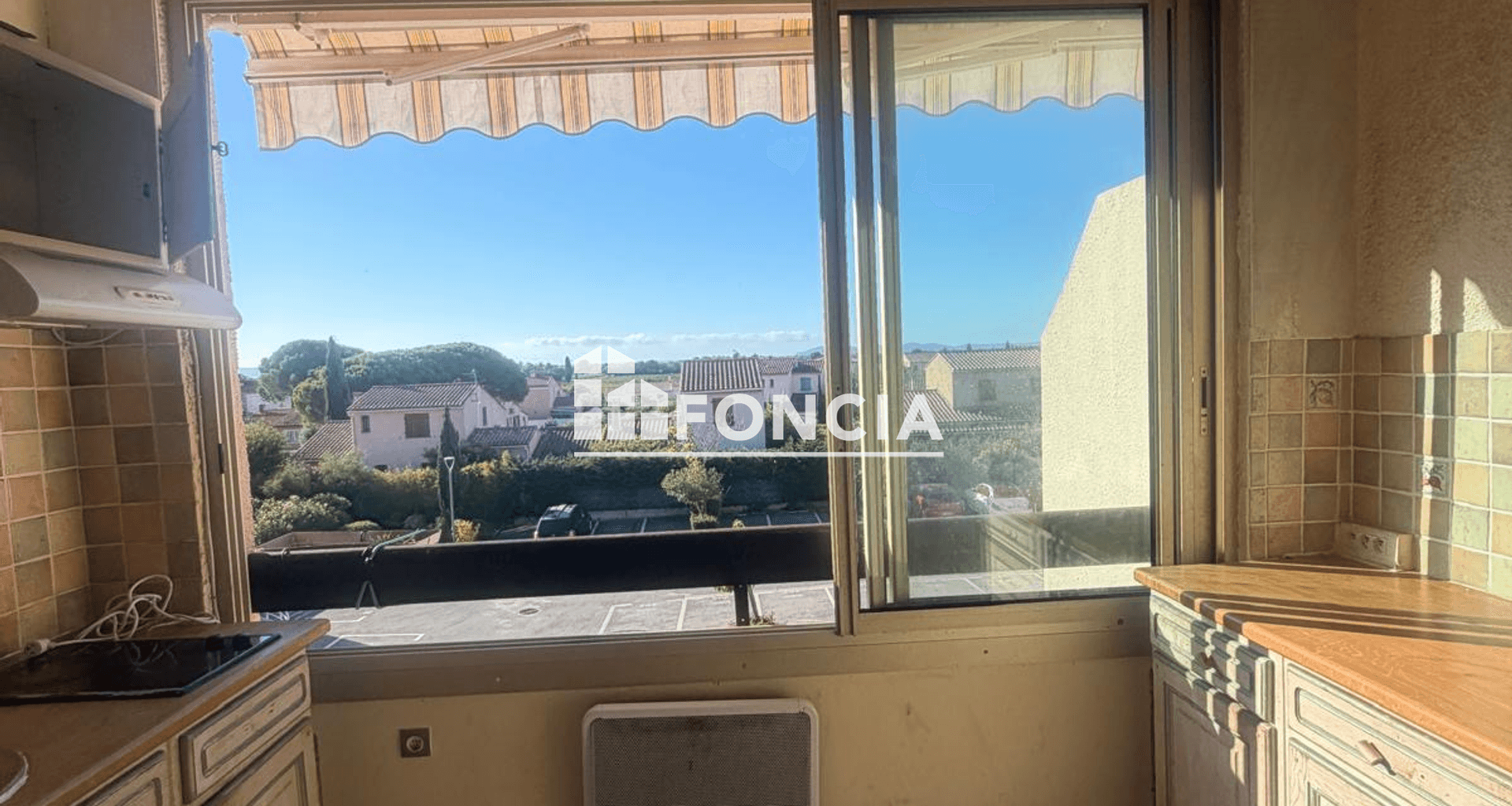 Studio (24 m²) à vendre - La Londe-les-maures (83250)