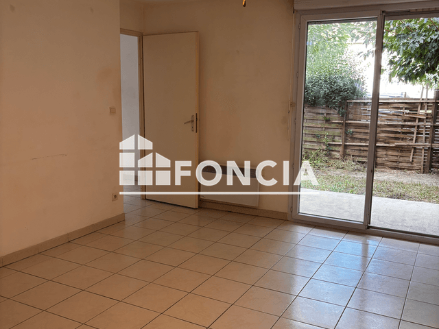 Appartement 2 pièces (37.86 m²) à louer - Fourques (30300)