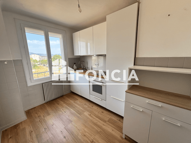 Appartement meublé 3 pièces (61.61 m²) à louer - Frejus (83600)
