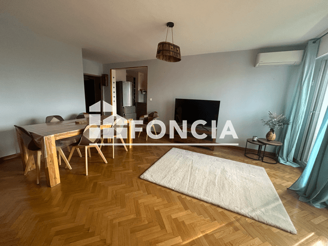 Appartement meublé 3 pièces (92.98 m²) à louer - Marseille 8ᵉ (13008)
