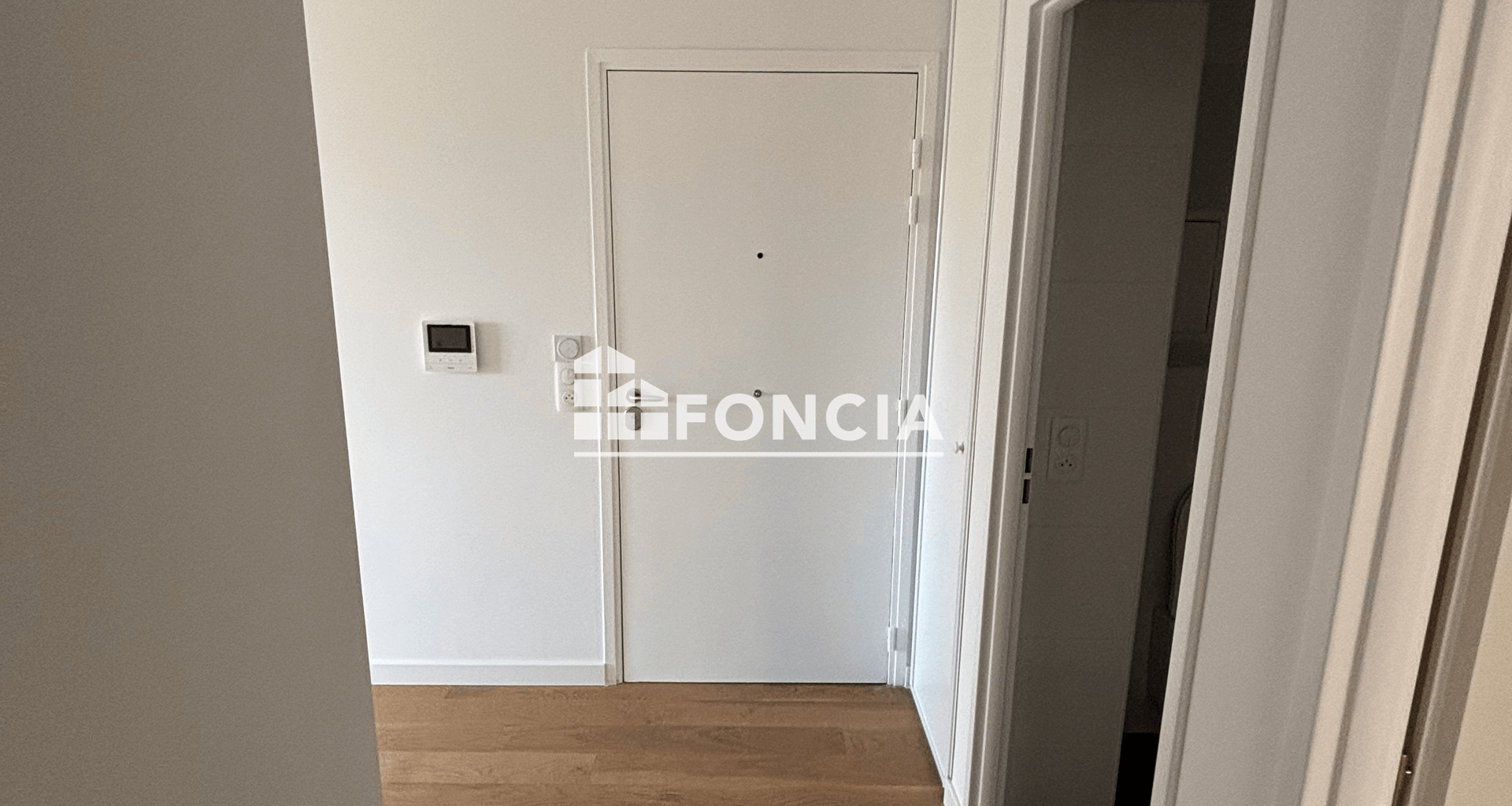 Appartement 4 pièces (89.3 m²) à louer - Clichy (92110)