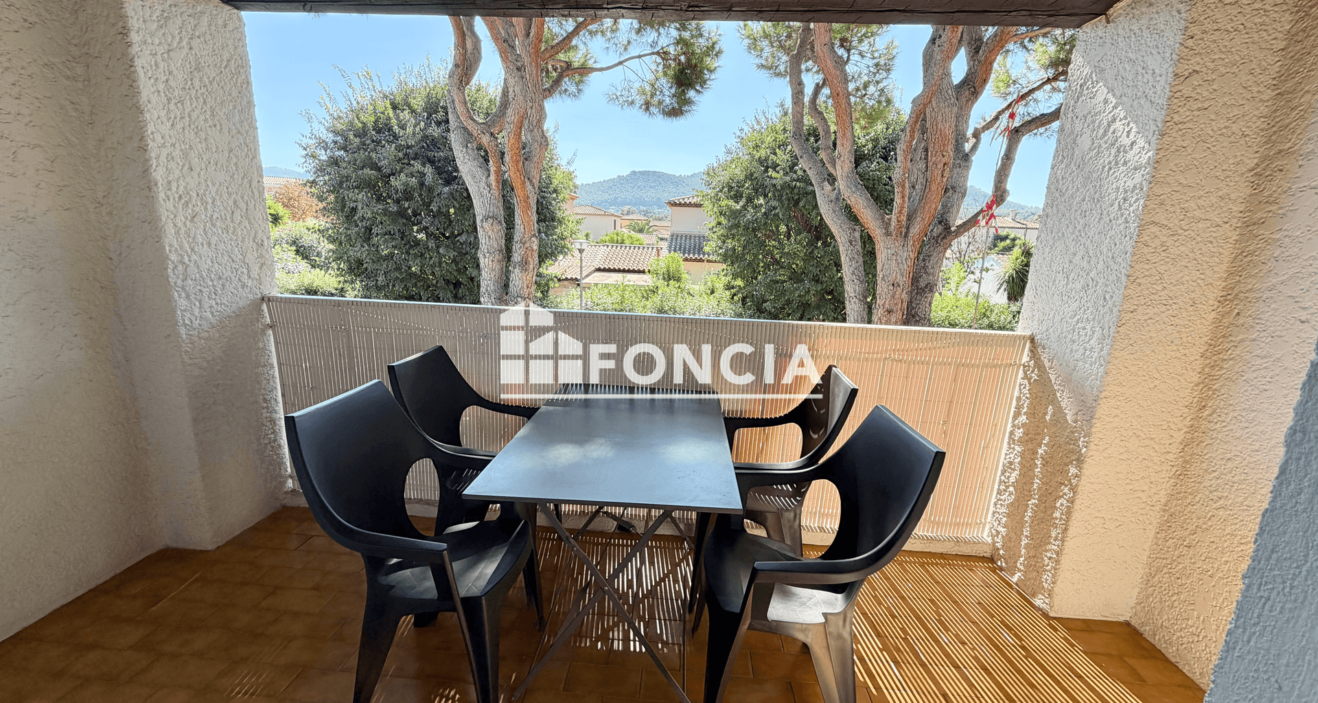Studio (27 m²) à vendre - Saint-cyr-sur-mer (83270)