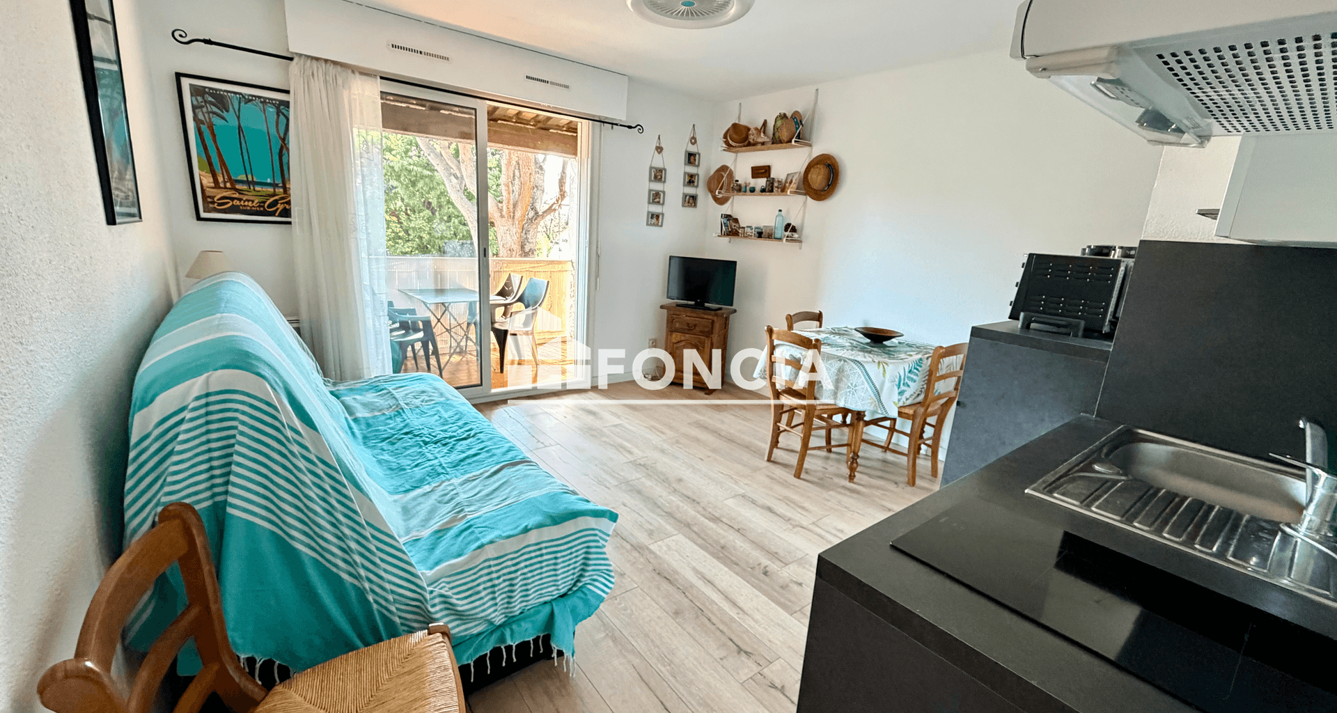 Studio (27 m²) à vendre - Saint-cyr-sur-mer (83270)
