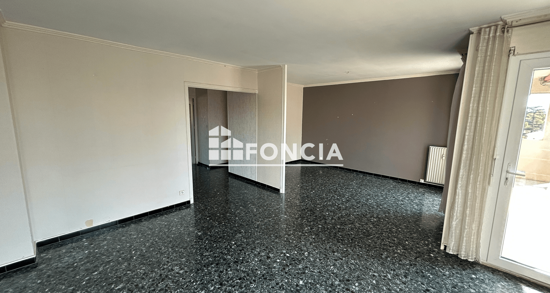 Appartement 3 pièces (87 m²) à vendre - Carpentras (84200)