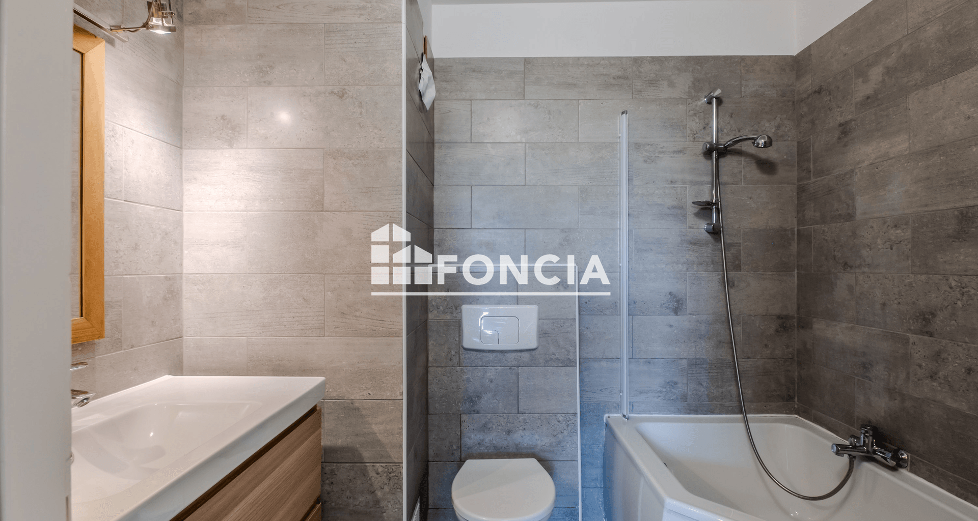 Appartement 5 pièces (153 m²) à vendre - Saint-julien-en-genevois (74160)