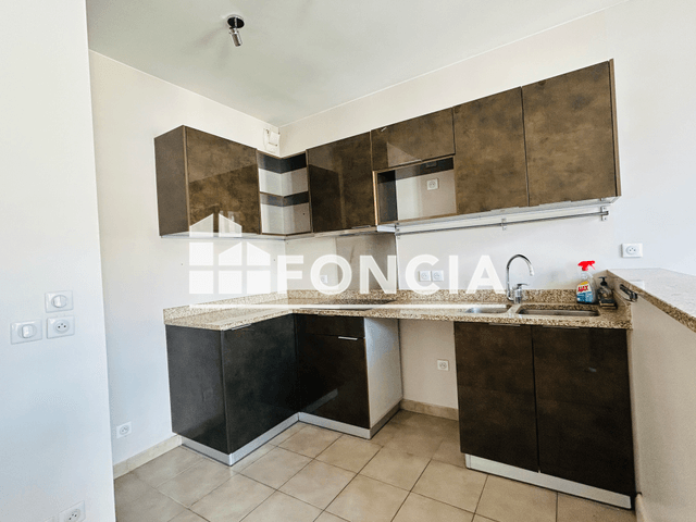 Appartement 3 pièces (73.6 m²) à louer - Toulon (83000)