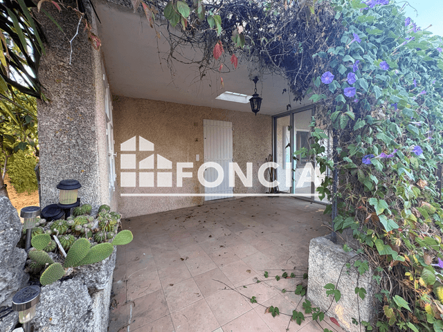 Appartement 3 pièces (82.35 m²) à louer - La Cadiere D'azur (83740)