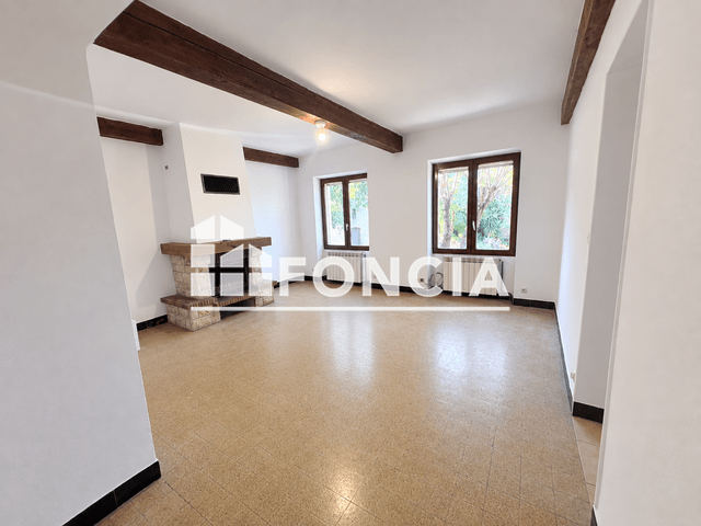 Appartement 3 pièces (82.35 m²) à louer - La Cadiere D'azur (83740)
