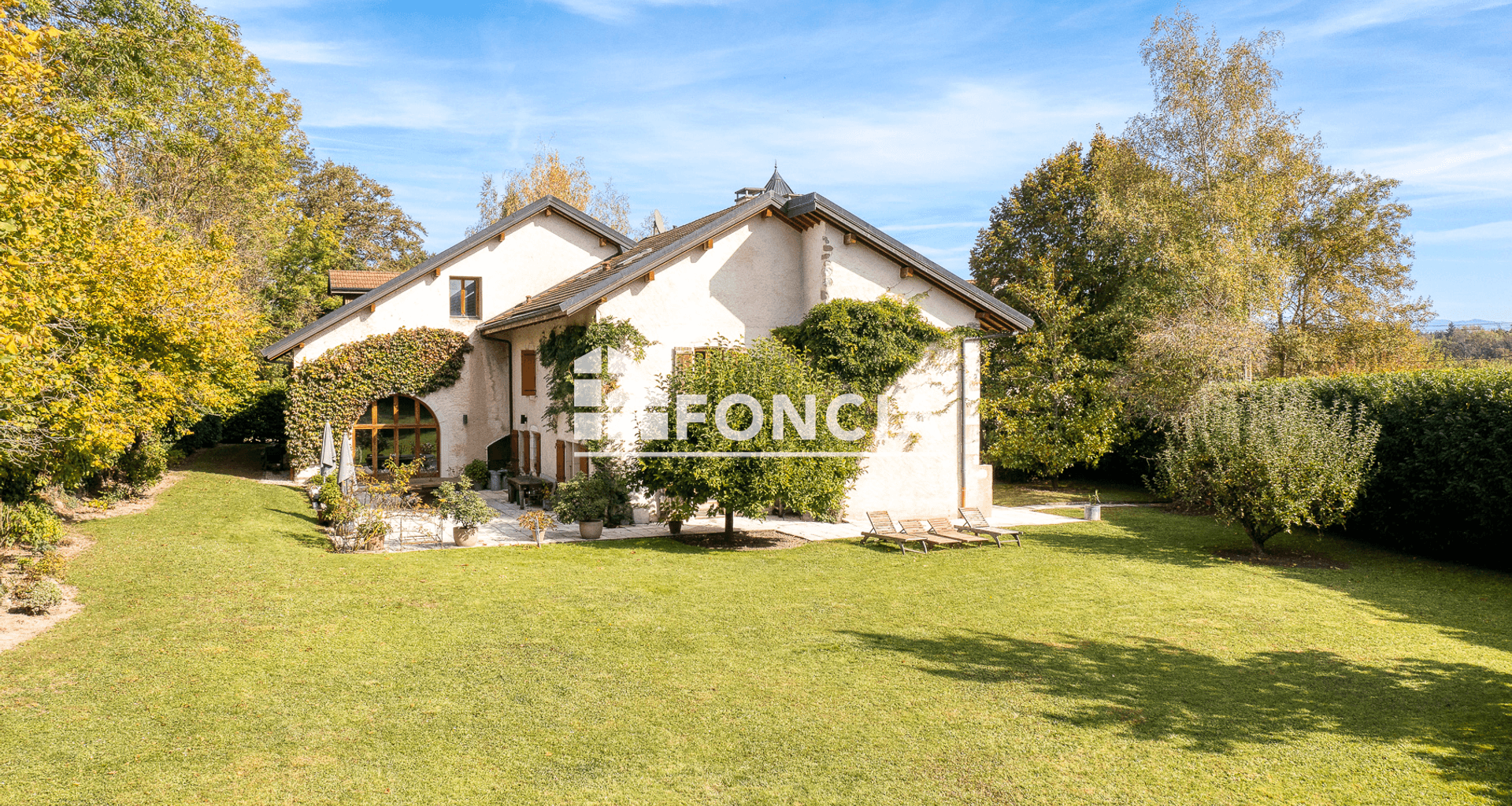 Maison 8 pièces (621 m²) à vendre - Versonnex (01210)