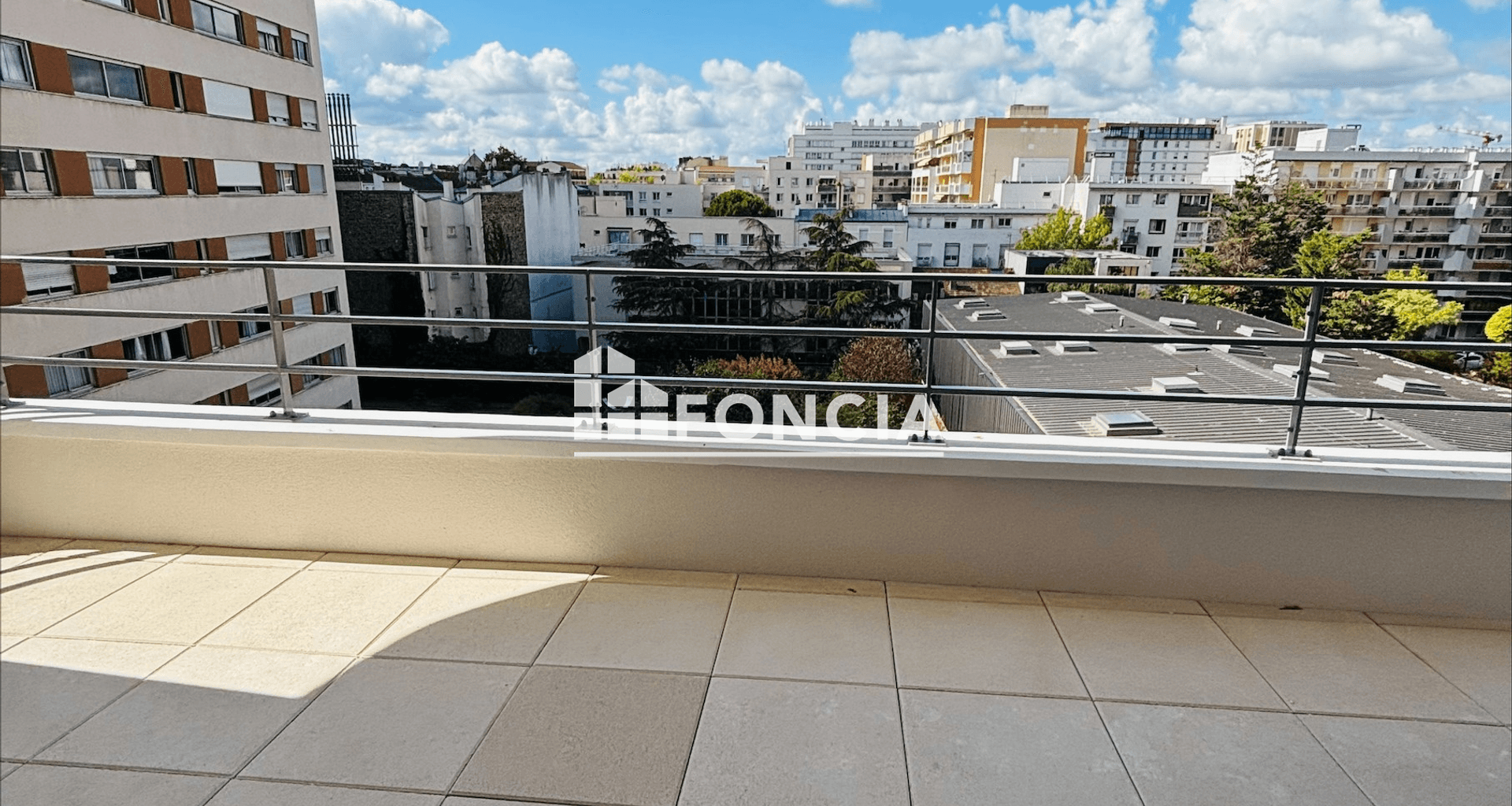 Appartement 4 pièces (89.4 m²) à louer - Clichy (92110)