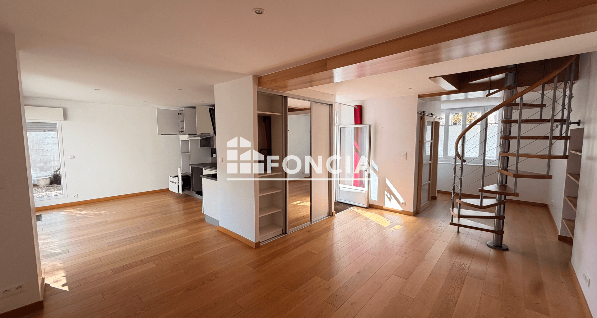 Maison 5 pièces (77.29 m²) à louer - Angers (49000)
