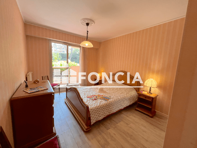 Appartement 3 pièces (71.1 m²) à louer - Saint Raphael (83700)