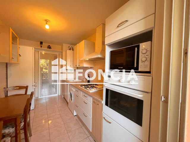 Appartement 3 pièces (71.1 m²) à louer - Saint Raphael (83700)