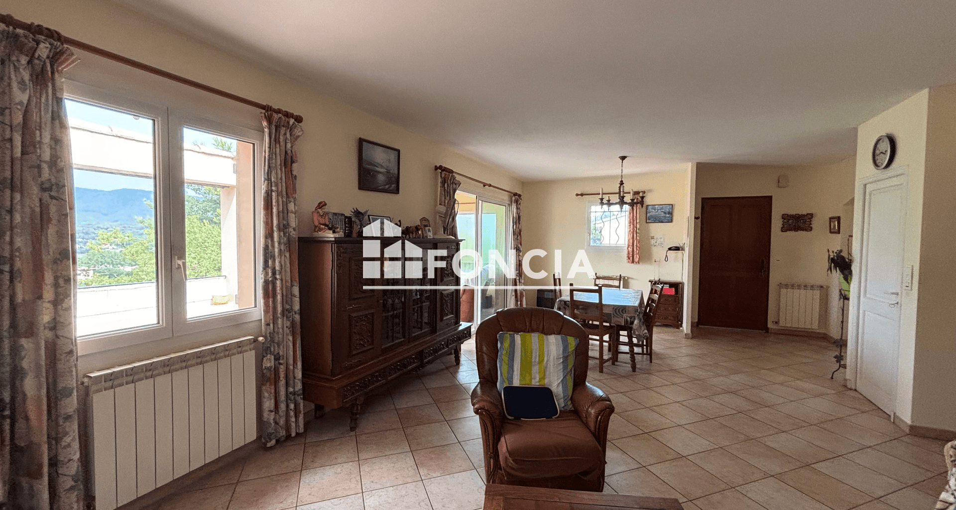 Maison 5 pièces (125 m²) à vendre - Le Beausset (83330)