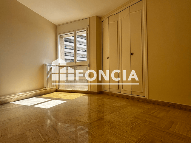 Appartement 4 pièces (90.3 m²) à louer - Toulon (83000)