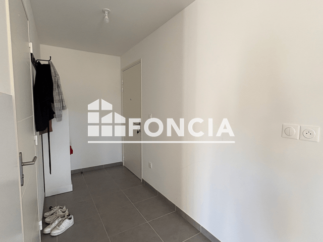Appartement meublé 2 pièces (35.27 m²) à louer - Meyreuil (13590)