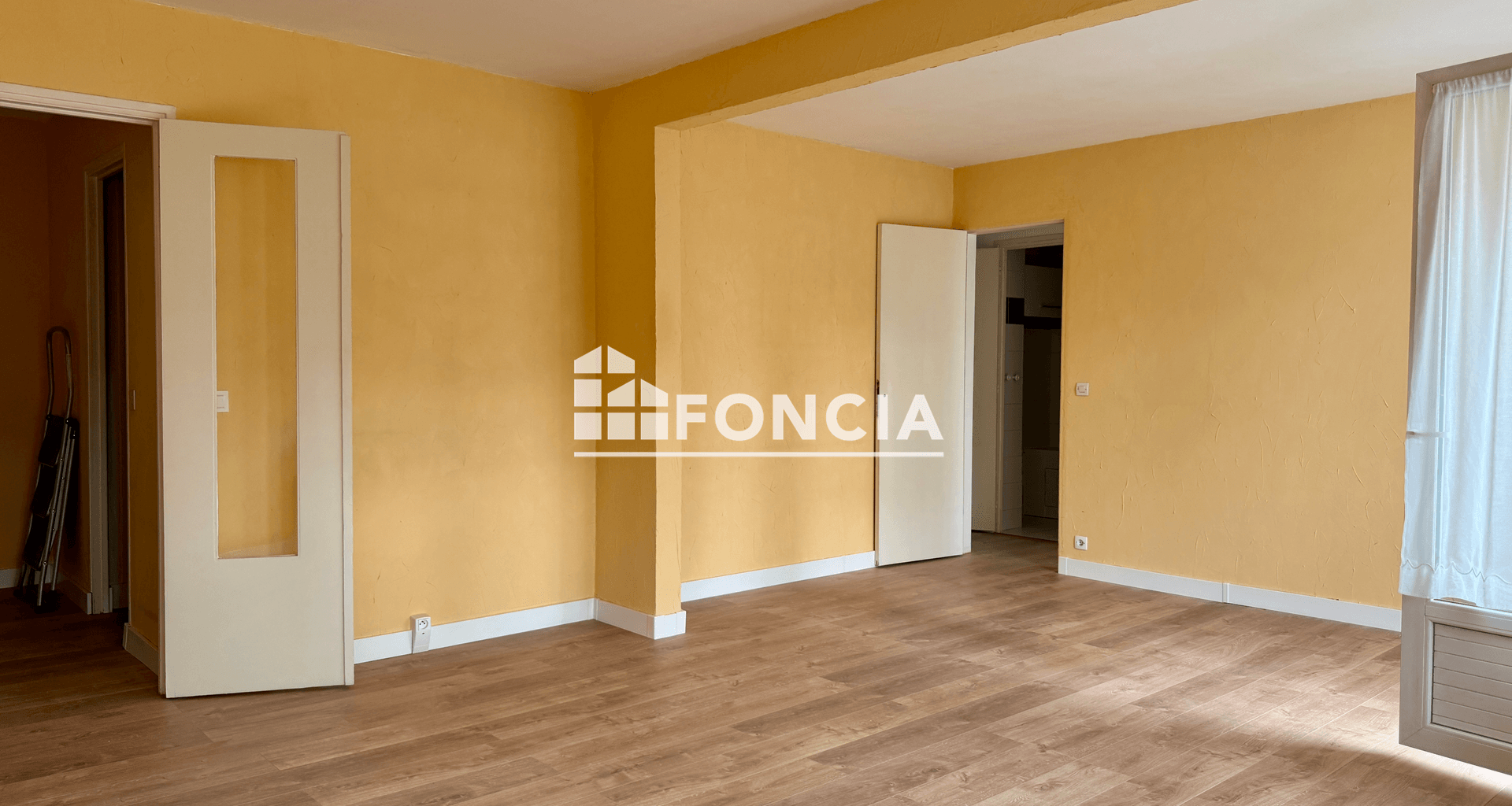 Appartement 5 pièces (85.37 m²) à vendre - Chilly-mazarin (91380)