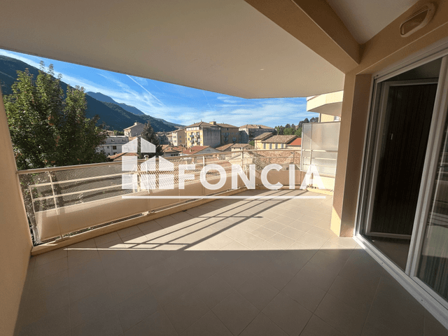 Appartement 3 pièces (73.5 m²) à louer - Digne Les Bains (04000)