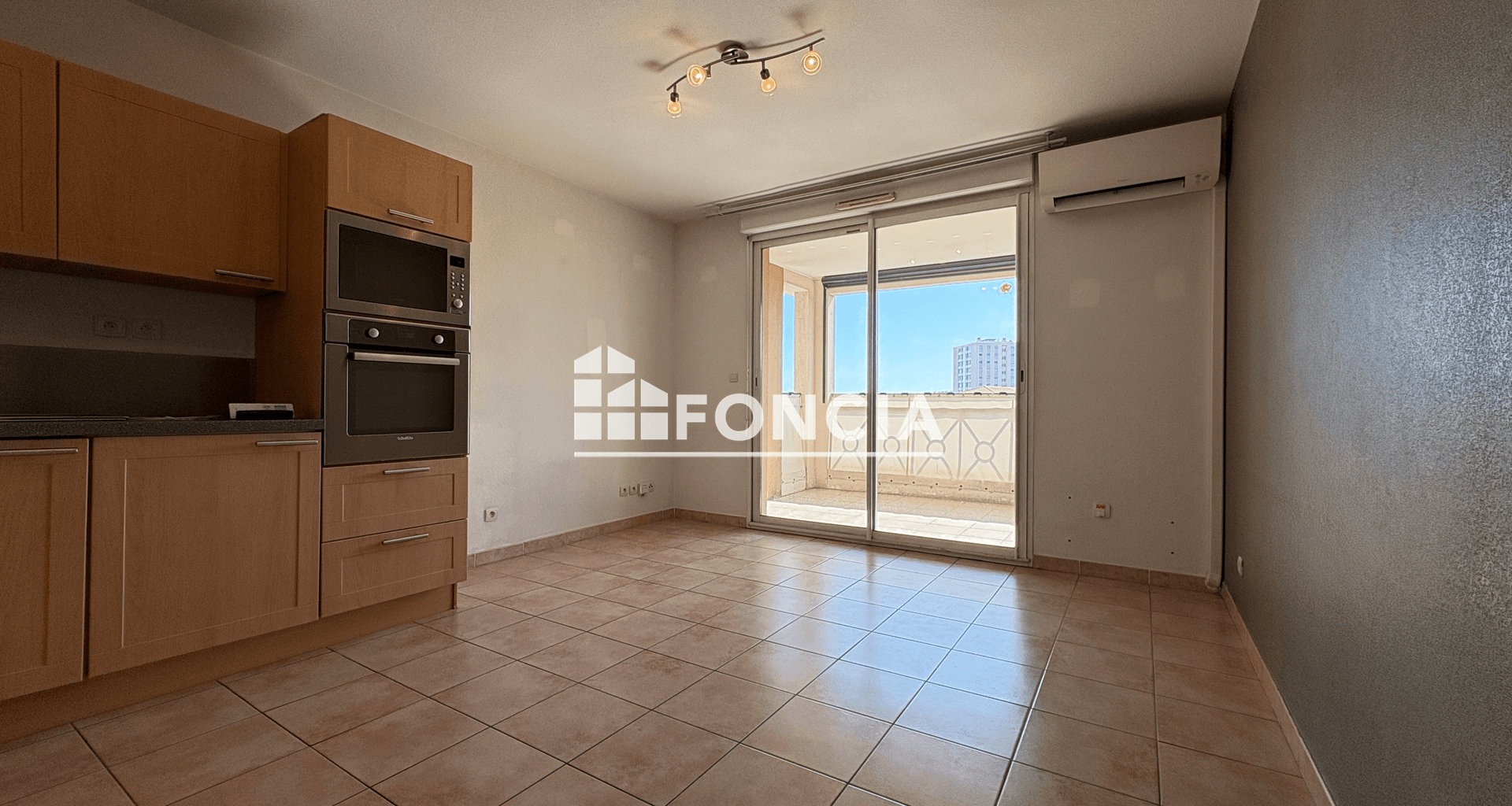 Appartement 3 pièces (53.6 m²) à louer - Toulon (83000)