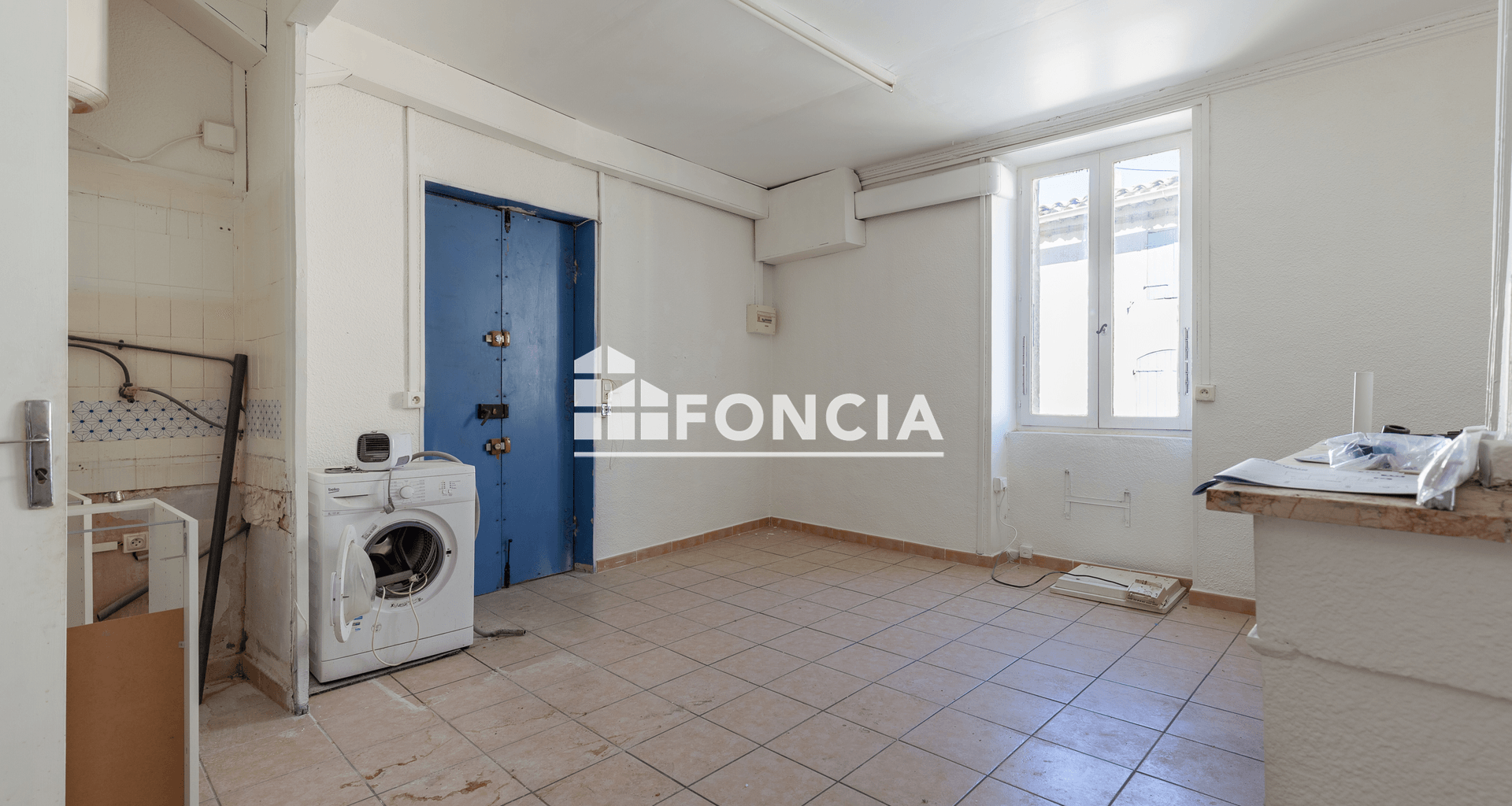 Studio (25.2 m²) à vendre - Saint-mitre-les-remparts (13920)