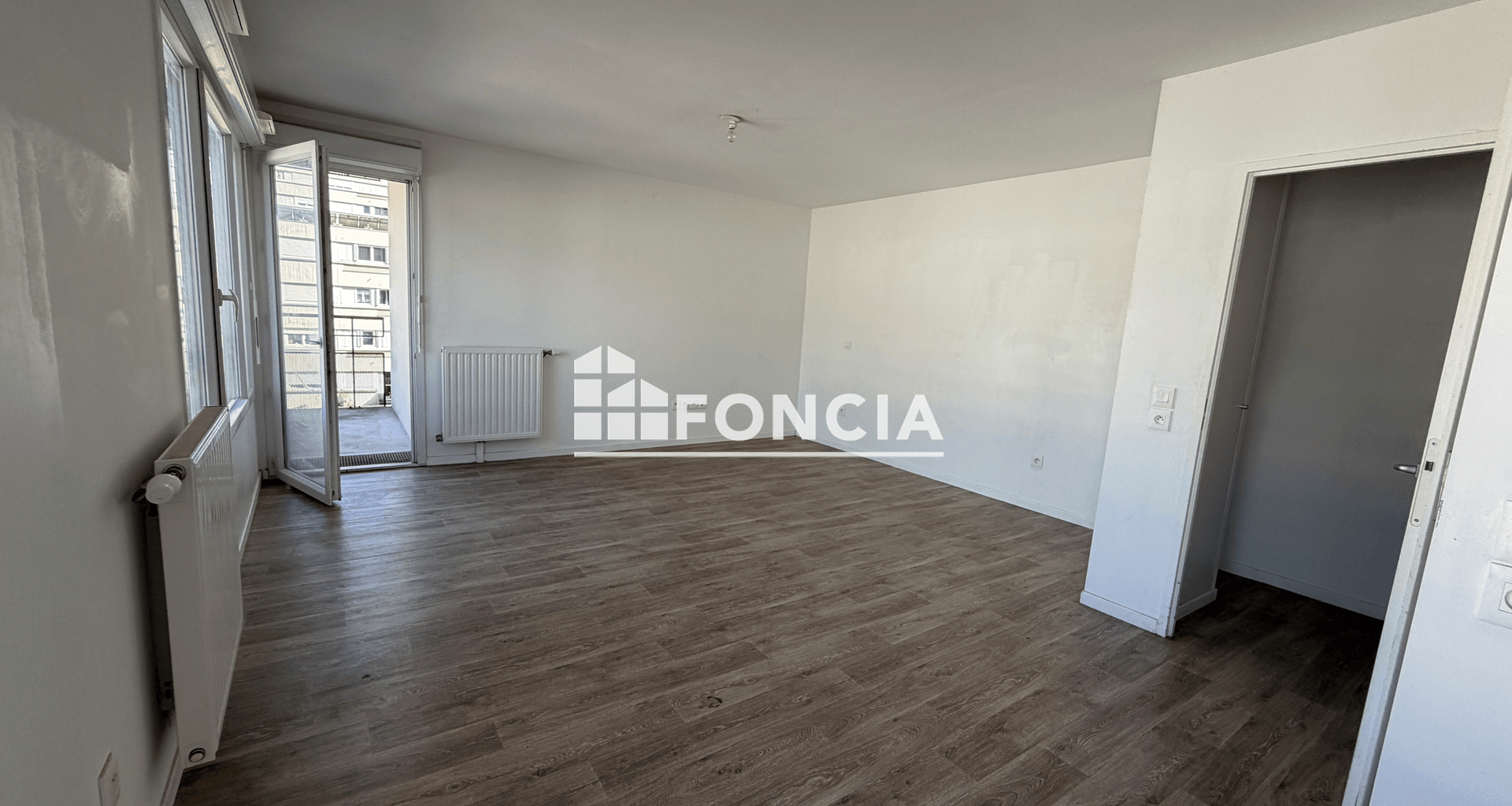Studio (33.44 m²) à vendre - Les Ulis (91940)