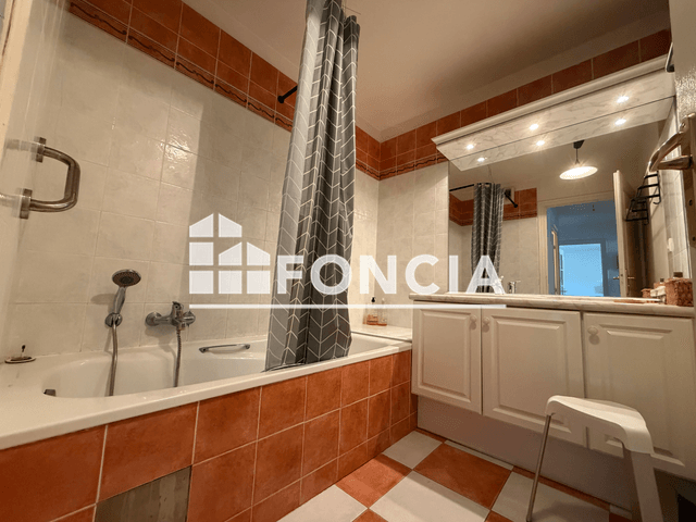 Appartement meublé 2 pièces (49.65 m²) à louer - Frejus (83600)