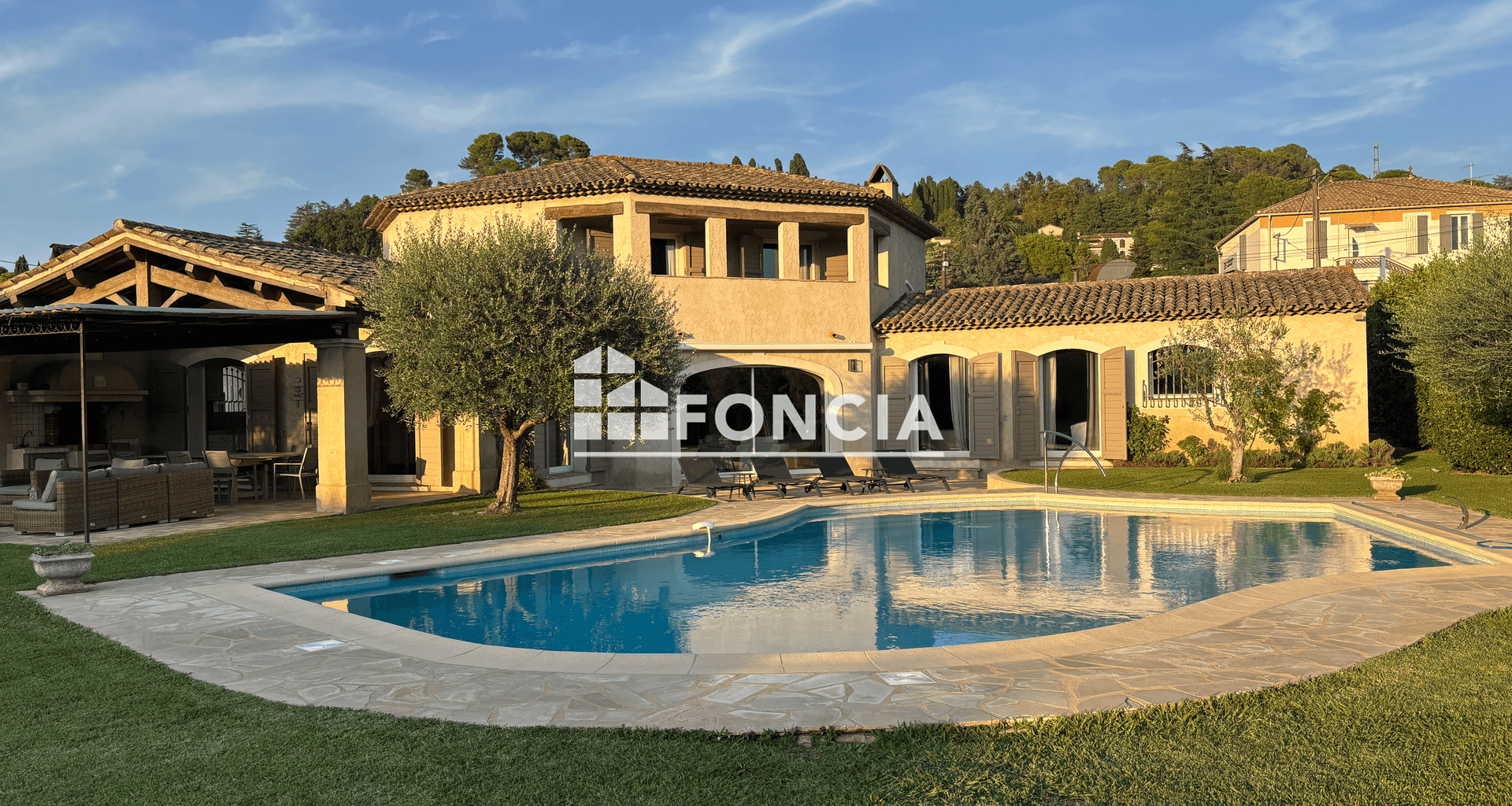 Maison 6 pièces (233 m²) à vendre - Mougins (06250)