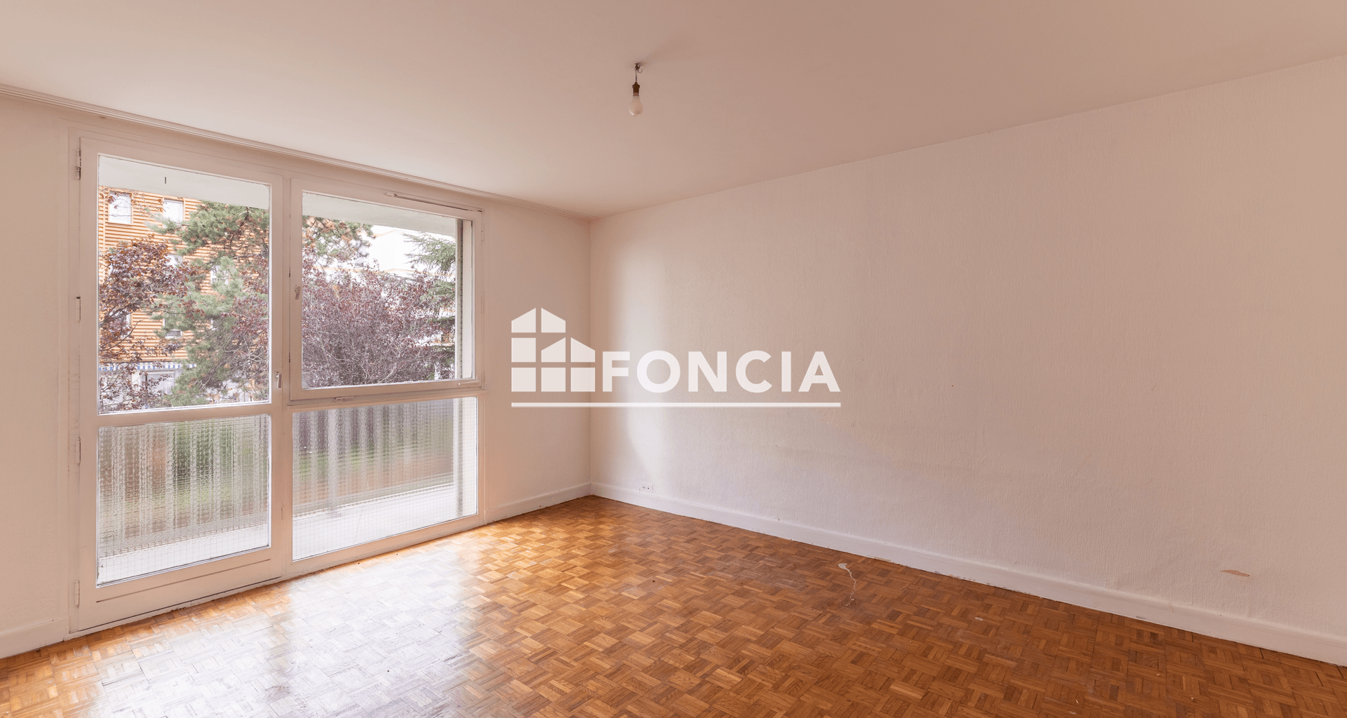Appartement 6 pièces (104 m²) à vendre - Saint-étienne-du-rouvray (76800)